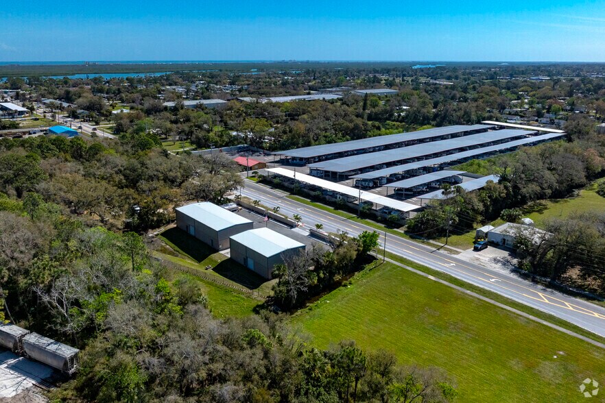 More Photos Of 421 W Park Ave, Edgewater Warehouse For Lease