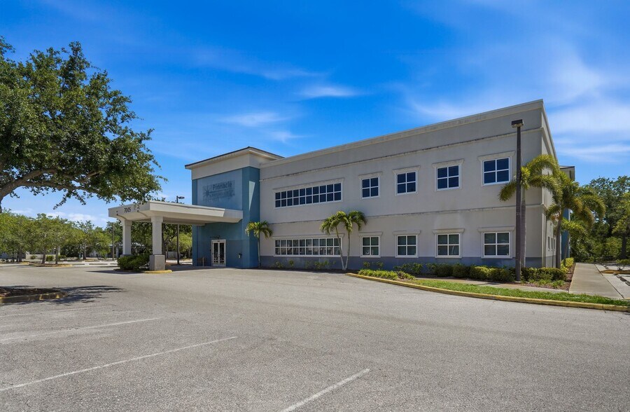More Photos Of 7005 Cortez Rd W, Bradenton Medical For Lease