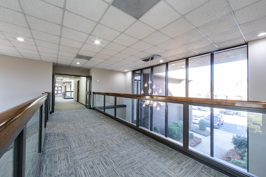More Photos Of 10801 Johnston Rd, Charlotte Office For Lease