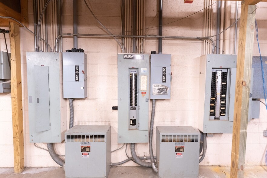 More Photos Of 316 Donohoe Rd, Greensburg Warehouse For Sale