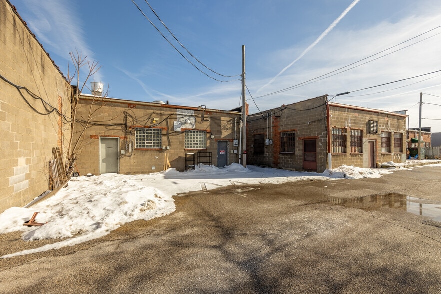 More Photos Of 2078-2080 S Taylor Rd, Cleveland Storefront For Sale