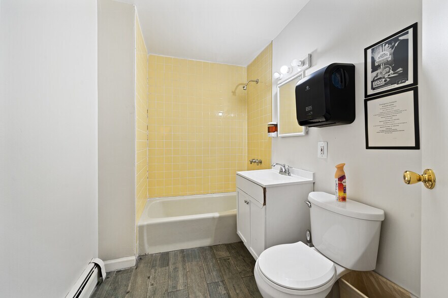 More Photos Of 993-995 Broadway, Bayonne Storefront Retail Residential For Sale