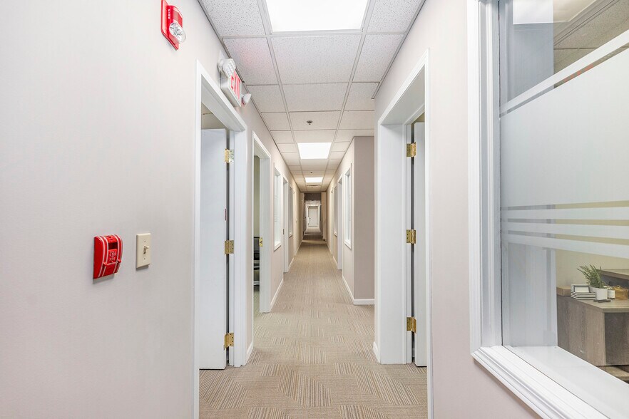 More Photos Of 47800 Gratiot Ave, Chesterfield Medical For Lease