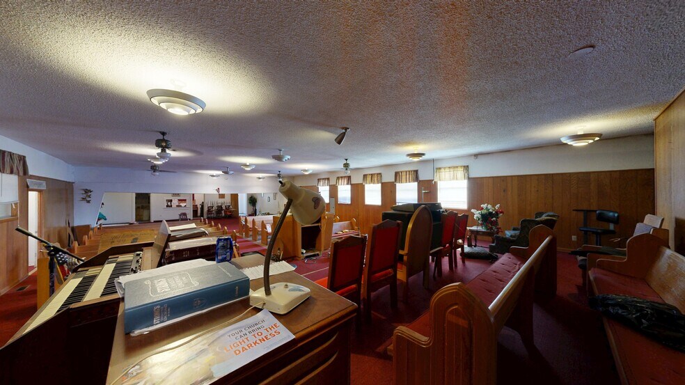 More Photos Of 1107 Spring St, Hot Springs Flex For Lease