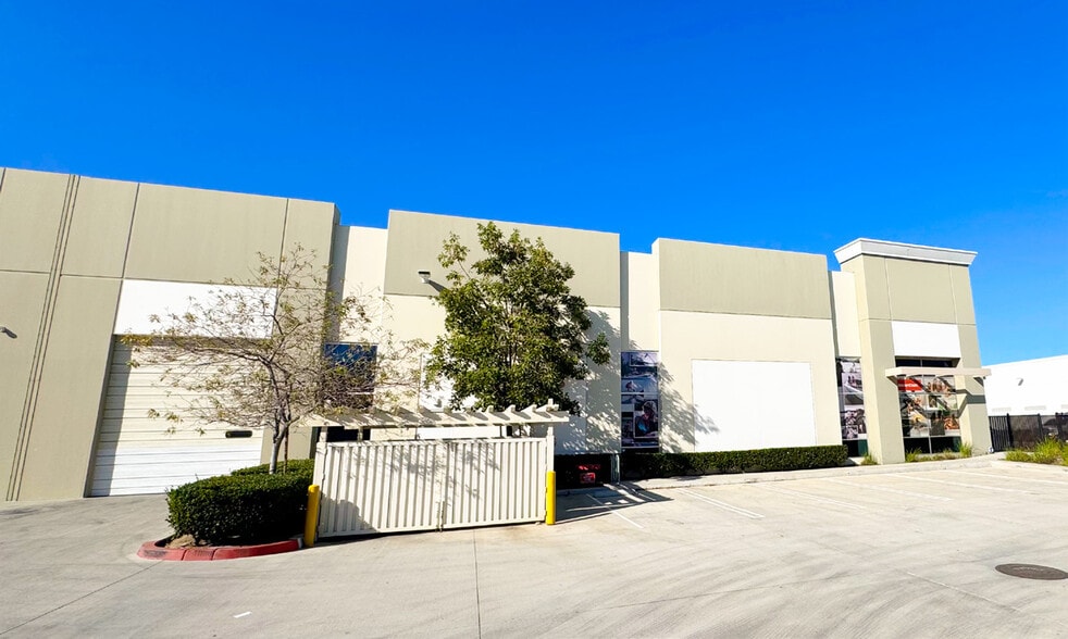 More Photos Of 14080 Meridian Pky, Riverside Warehouse For Sale