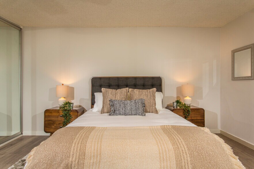 More Photos Of 12128 Ramona Ave, Hawthorne Apartments For Sale