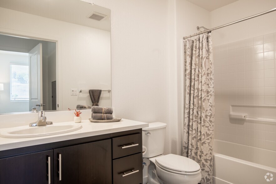 More Photos Of 29213 Mission Blvd, Hayward Apartments For Lease