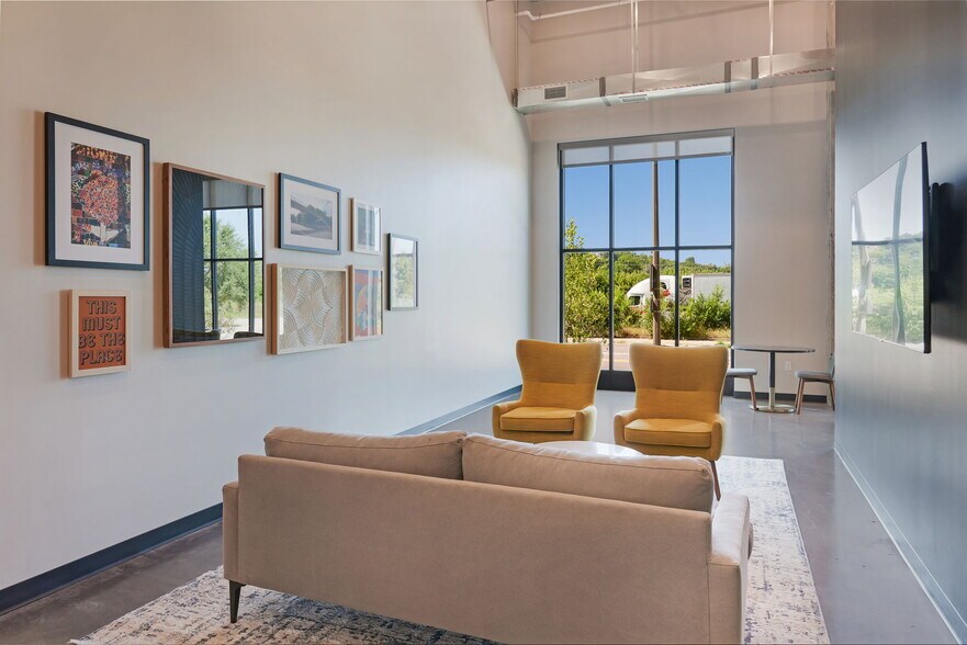 More Photos Of 176 Robert St S, Saint Paul Apartments For Lease