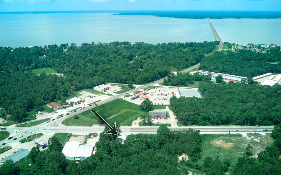 More Photos Of 182 S FM 356, Onalaska Office For Sale