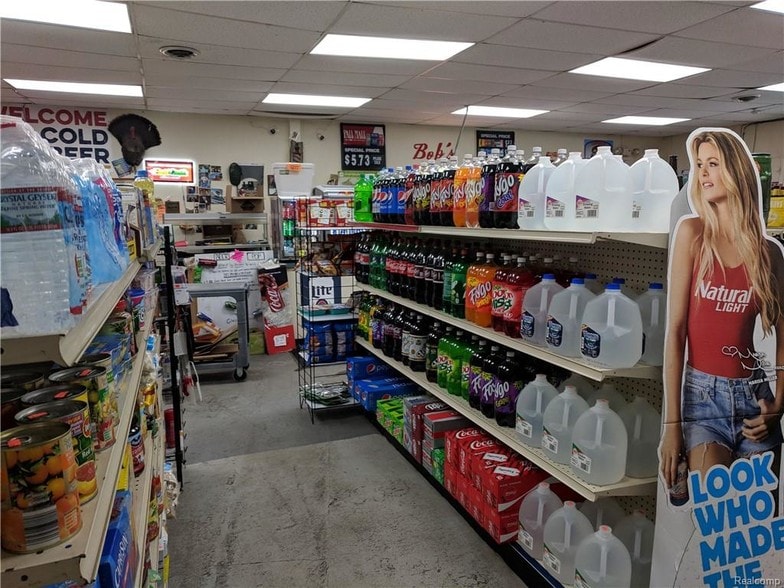 More Photos Of 4012 N Clare Ave, Harrison Convenience Store For Sale