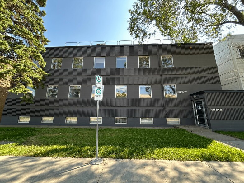 More Photos Of 10319 Princess Elizabeth Ave, Edmonton Office For Lease
