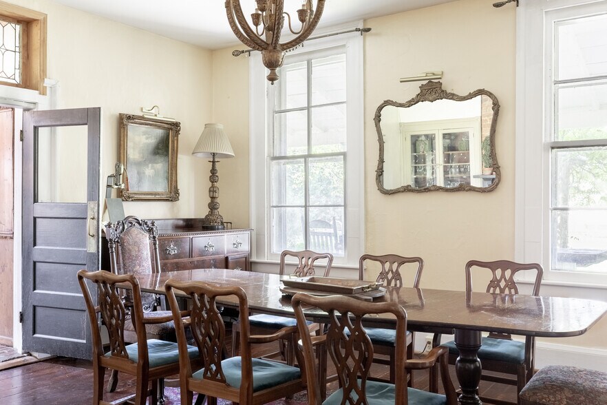 More Photos Of 2416 Lowesville Rd, Amherst Hospitality For Sale