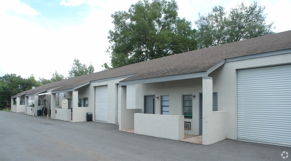 More Photos Of 3740 NE 40th Pl, Ocala Warehouse For Lease