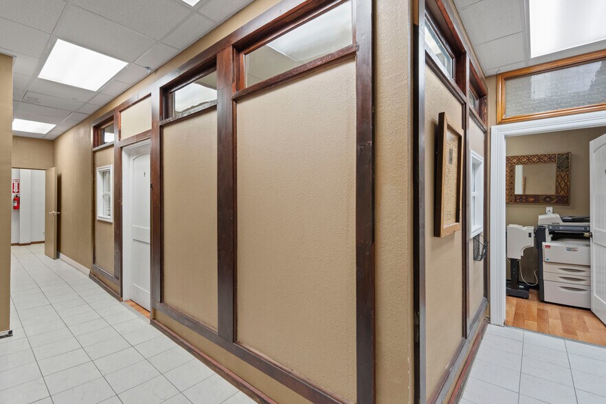 More Photos Of 200 E Central Ave, Belton Office Residential For Sale