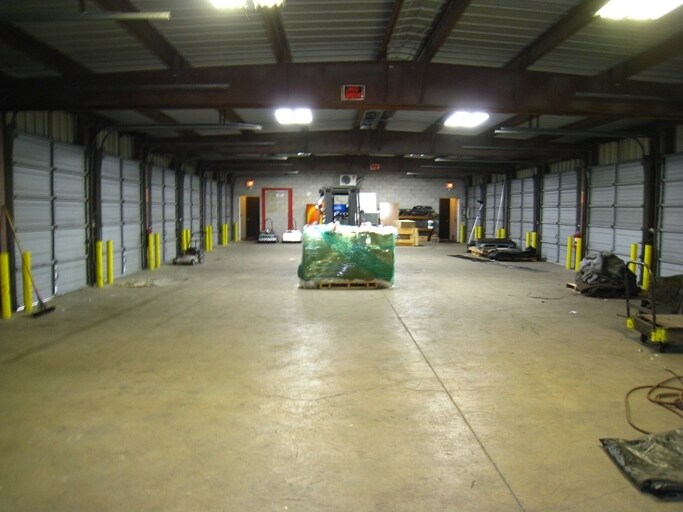 More Photos Of 3116 Marine Dr, Oshkosh Truck Terminal For Sale