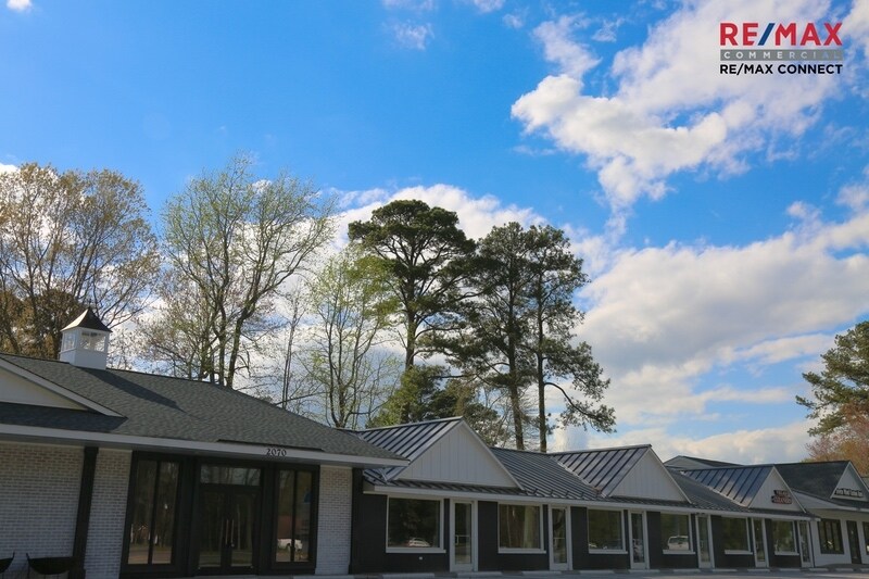 More Photos Of 2058-2090 George Washington Memorial Hwy, Gloucester Point General Retail For Sale