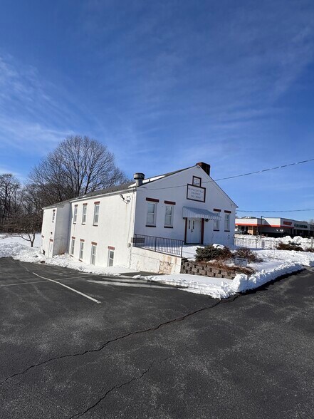Primary Photo Of 5322 PA Route -873, Schnecksville Flex For Sale