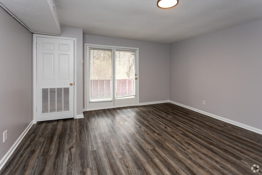 More Photos Of 300 W Midvale Ave, Chattanooga Apartments For Sale