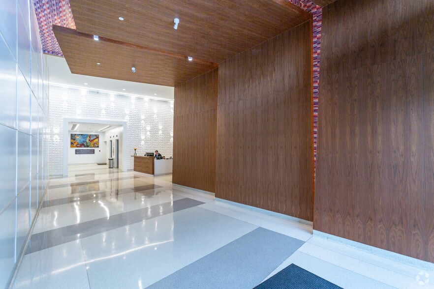 More Photos Of 161 NW 6th St, Miami Office For Lease