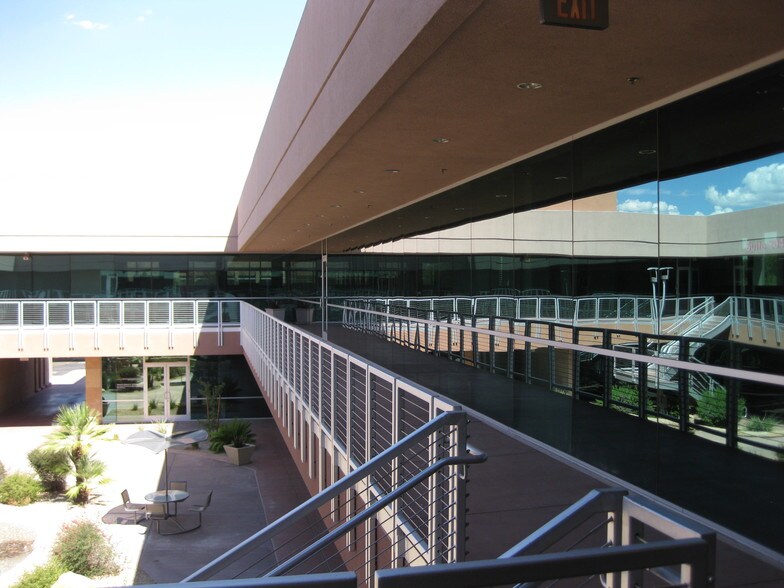 More Photos Of 9500 E Ironwood Square Dr, Scottsdale Medical For Lease