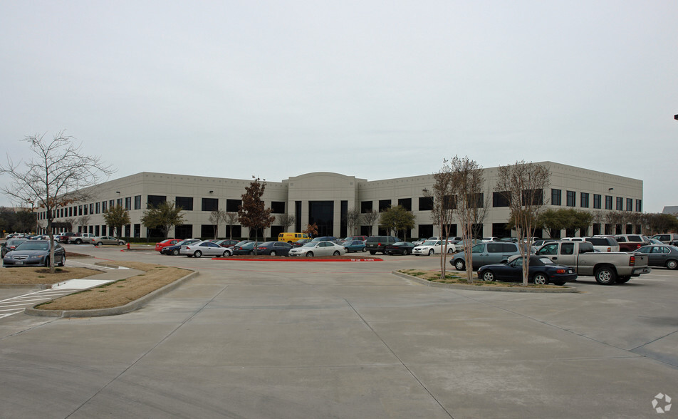 Primary Photo Of 8700 Freeport Pkwy, Irving Office For Lease