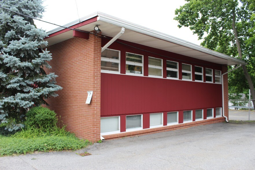 More Photos Of 15 Moore Ave, Mount Kisco Medical For Sale