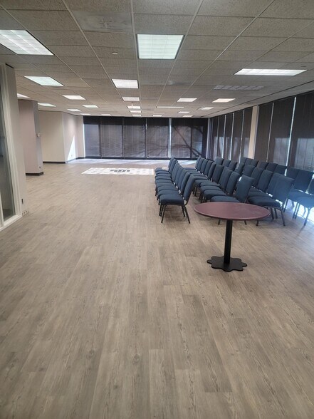 More Photos Of 56 Perimeter Ctr E, Atlanta Office For Lease