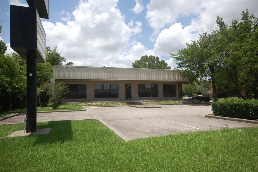 More Photos Of 21755 N I-45 Fwy, Spring Flex For Sale
