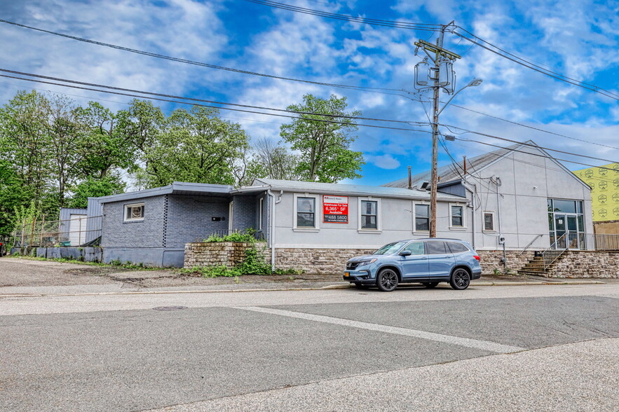 Primary Photo Of 109-111 Ethel Ave, Hawthorne Warehouse For Sale