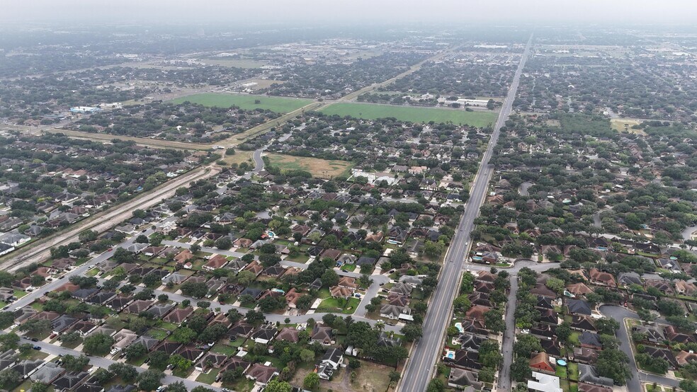 More Photos Of 7601 N. 29th St. St, McAllen General Retail For Lease