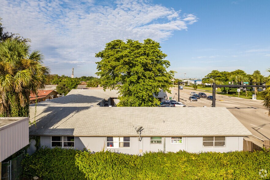 More Photos Of 7200 Pembroke Rd, Miramar Apartments For Sale