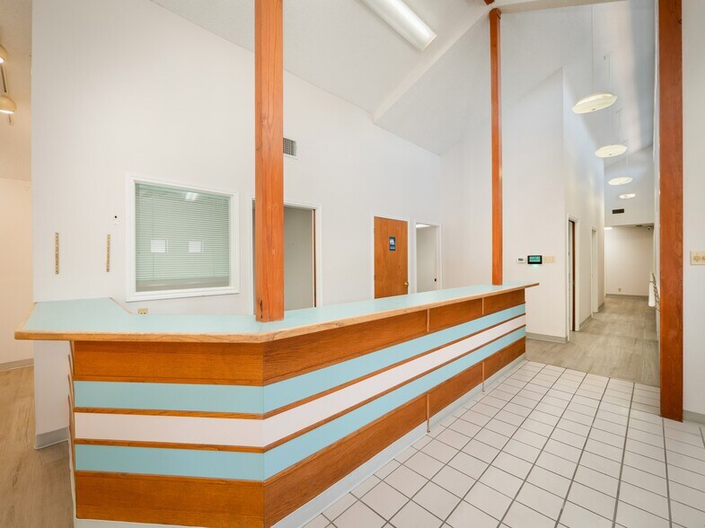 More Photos Of 4409 Menchaca Rd, Austin Medical For Sale