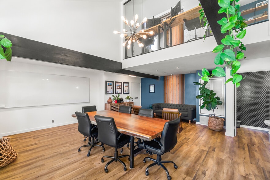 More Photos Of 2734 E Broadway, Long Beach Loft Creative Space For Sale