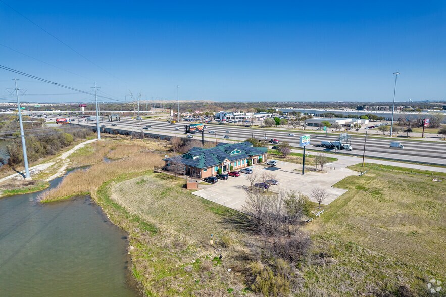 More Photos Of 2801 N Interstate 35E, Carrollton Medical For Sale