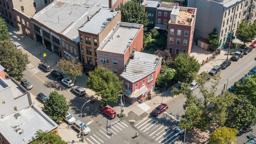 More Photos Of 319 Prospect Pl, Brooklyn Storefront Retail Residential For Sale