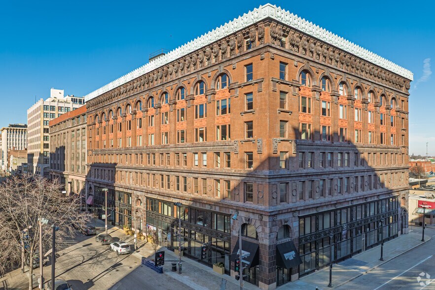 Primary Photo Of 1209 Washington Ave, Saint Louis Apartments For Lease