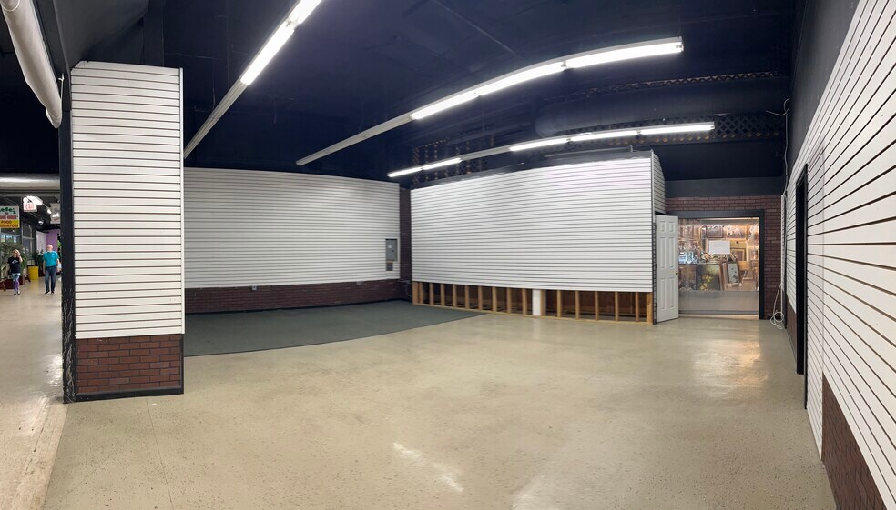 More Photos Of 41 Clementon Rd, Berlin Supermarket For Lease