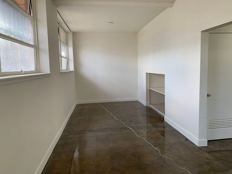 More Photos Of 3436-3442 E 14th St, Los Angeles Manufacturing For Sale