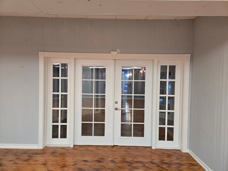 More Photos Of 512 1st St, La Conner Restaurant For Lease