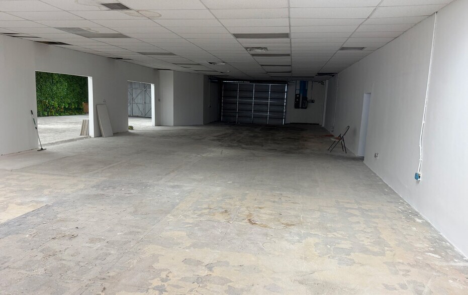 More Photos Of 1320 S Grand Ave, Los Angeles Warehouse For Lease