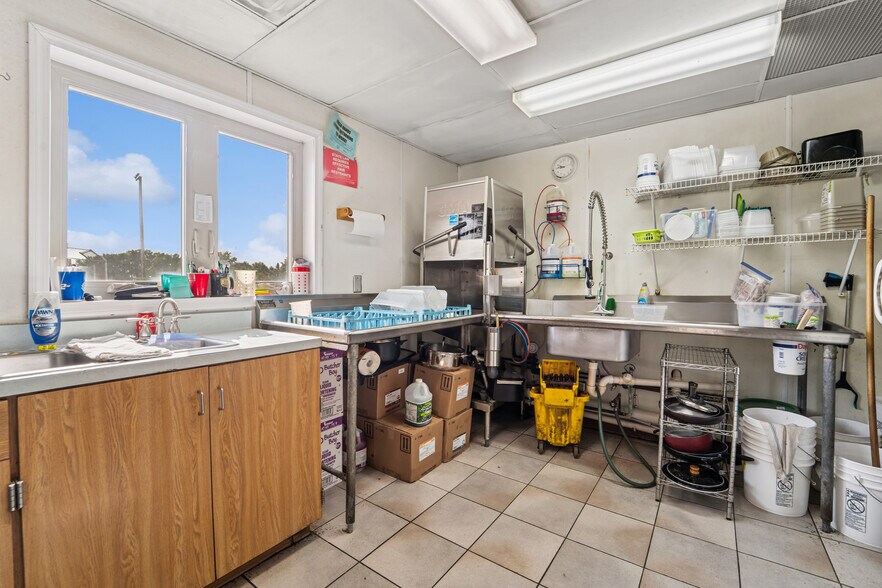 More Photos Of E9102 State Road 96 Hwy, Fremont Restaurant For Sale