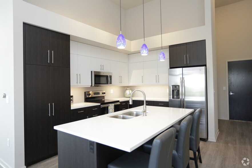 More Photos Of 7900 Conser St, Overland Park Apartments For Sale