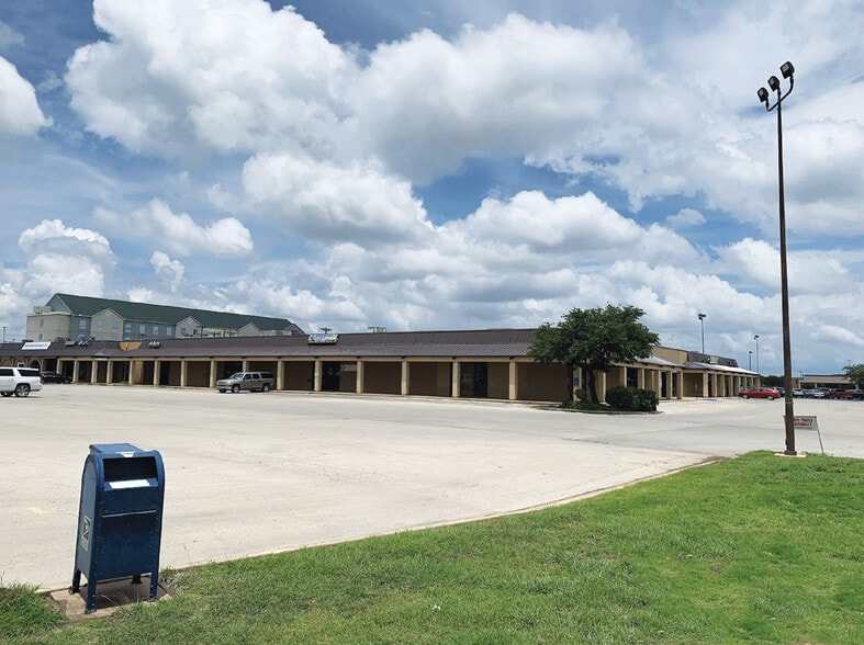 Primary Photo Of 4582 Buffalo Gap Rd, Abilene General Retail For Lease