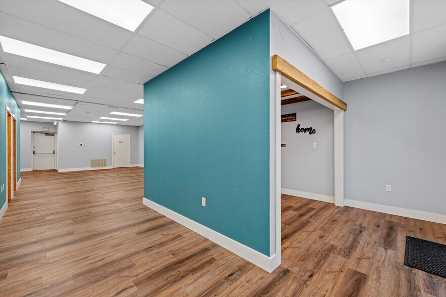 More Photos Of 605 Towne Oaks Dr, Waco Freestanding For Lease