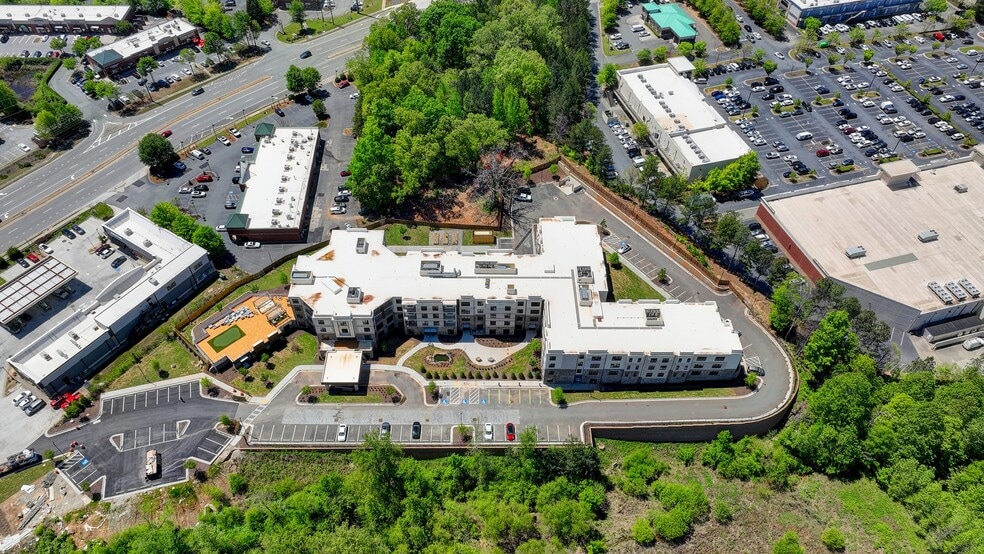 More Photos Of 1495 Satellite Blvd NW, Suwanee Assisted Living For Lease