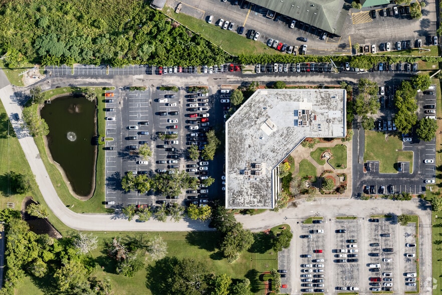 More Photos Of 604 Courtland St, Orlando Office Residential For Lease