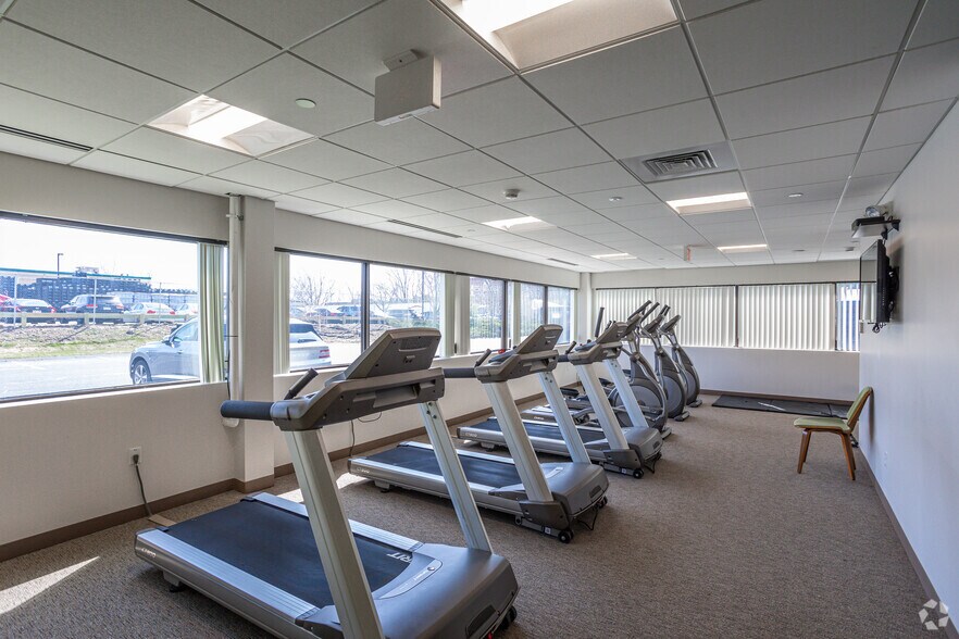 More Photos Of 100 Pennsylvania Ave, Framingham Office For Lease