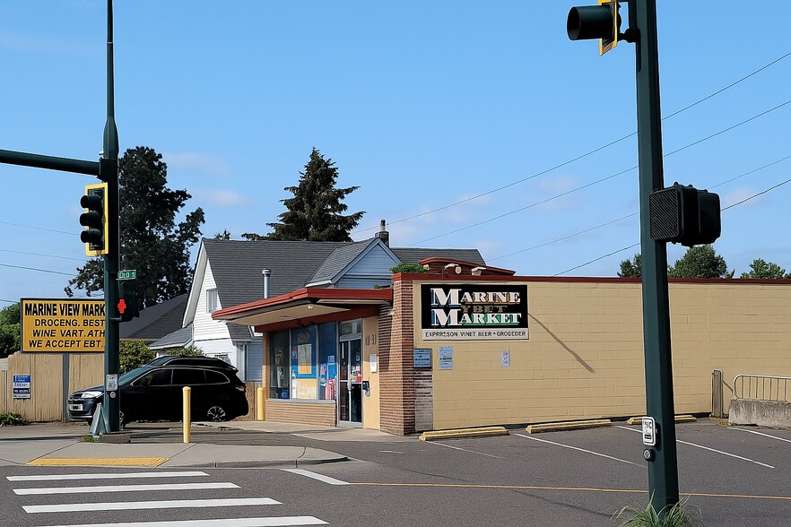 Primary Photo Of 1131 E Marine View Dr, Everett Storefront Retail Residential For Sale