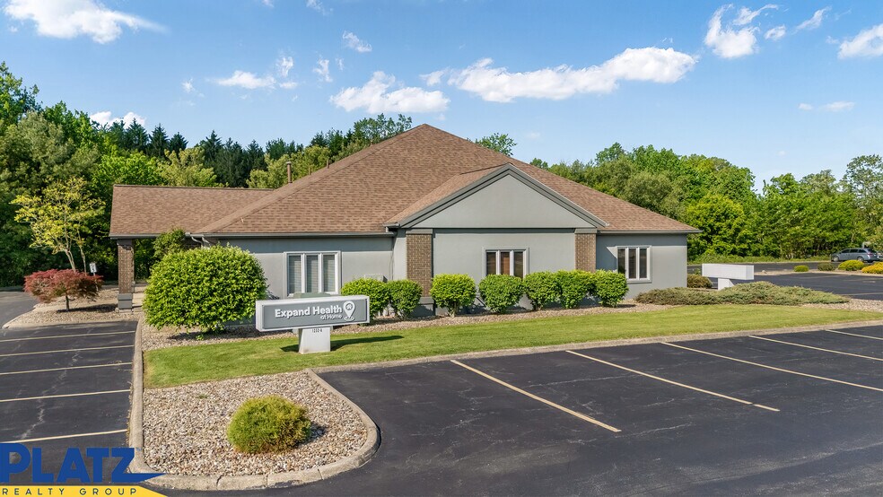 Primary Photo Of 1252 Youngstown Warren Rd, Niles Medical For Sale