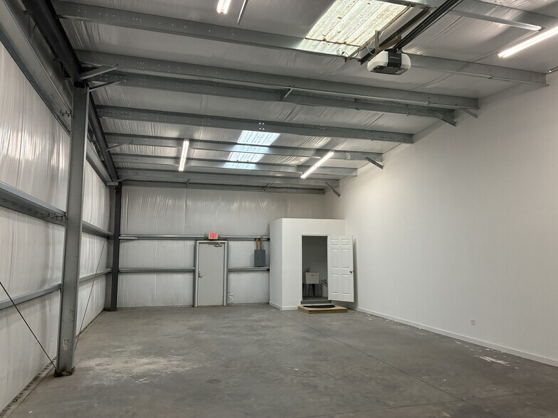 More Photos Of 124 Marine Dr, Edenton Industrial For Lease